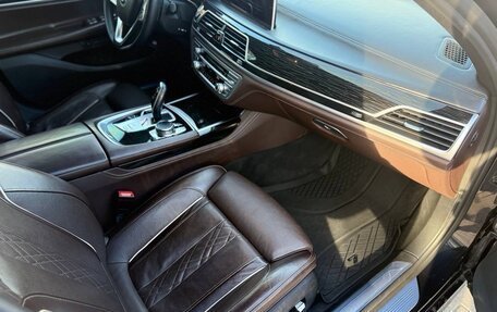 BMW 7 серия, 2018 год, 4 500 000 рублей, 3 фотография