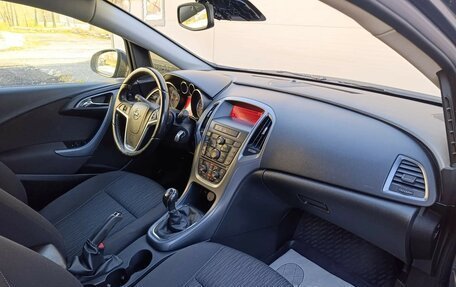 Opel Astra J, 2013 год, 649 000 рублей, 11 фотография