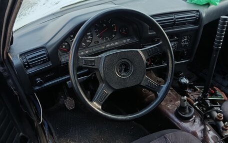 BMW 3 серия, 1988 год, 105 000 рублей, 3 фотография
