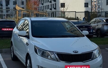 KIA Rio III рестайлинг, 2014 год, 800 000 рублей, 4 фотография