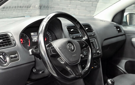 Volkswagen Polo VI (EU Market), 2017 год, 1 080 000 рублей, 16 фотография