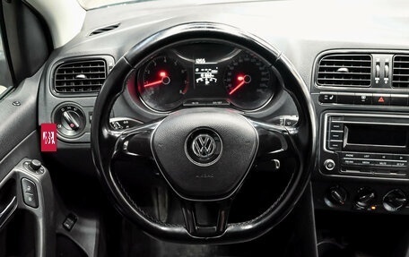 Volkswagen Polo VI (EU Market), 2017 год, 1 080 000 рублей, 13 фотография