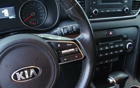 KIA Sportage IV рестайлинг, 2019 год, 2 390 000 рублей, 12 фотография
