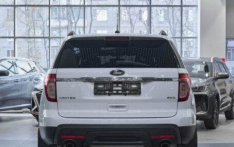 Ford Explorer V рестайлинг, 2015 год, 1 999 000 рублей, 5 фотография