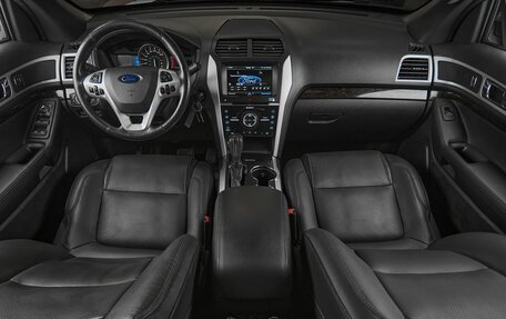 Ford Explorer V рестайлинг, 2015 год, 1 999 000 рублей, 9 фотография