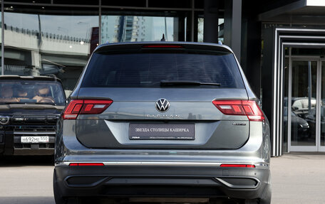 Volkswagen Tiguan II, 2021 год, 2 528 000 рублей, 6 фотография
