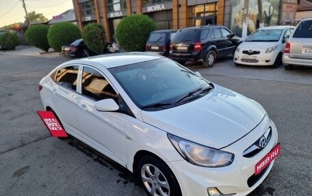 Hyundai Solaris II рестайлинг, 2011 год, 650 000 рублей, 1 фотография