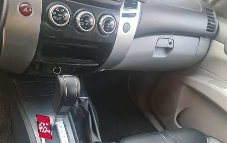 Mitsubishi Pajero Sport II рестайлинг, 2014 год, 1 850 000 рублей, 7 фотография