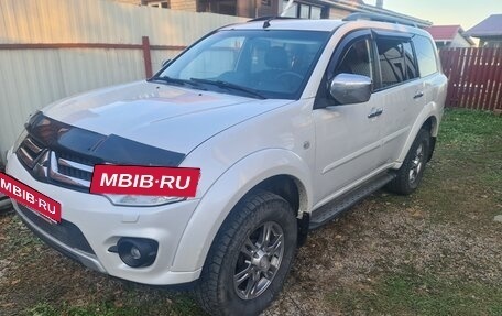 Mitsubishi Pajero Sport II рестайлинг, 2014 год, 1 850 000 рублей, 2 фотография