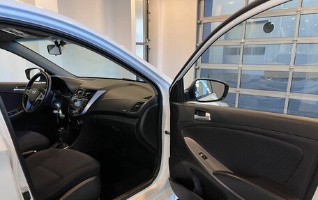 Hyundai Solaris II рестайлинг, 2015 год, 1 065 000 рублей, 27 фотография