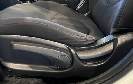 Hyundai Solaris II рестайлинг, 2015 год, 1 065 000 рублей, 34 фотография