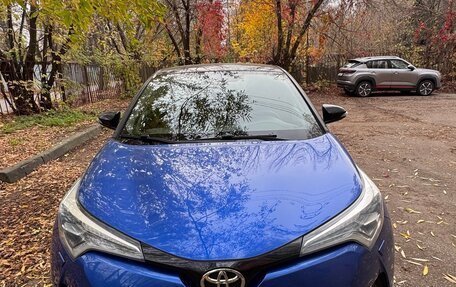 Toyota C-HR I рестайлинг, 2018 год, 1 750 000 рублей, 1 фотография