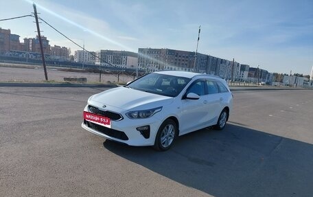 KIA cee'd III, 2021 год, 1 430 000 рублей, 2 фотография
