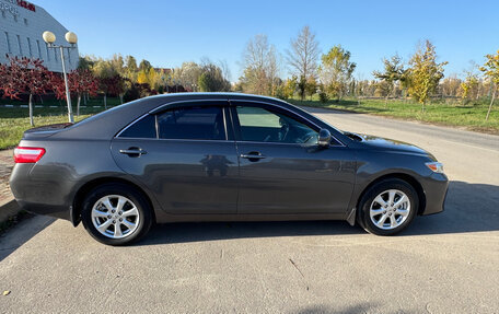 Toyota Camry, 2011 год, 1 350 000 рублей, 4 фотография