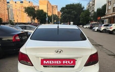 Hyundai Solaris II рестайлинг, 2015 год, 450 000 рублей, 4 фотография