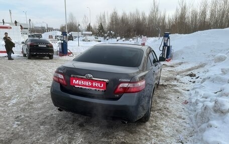 Toyota Camry, 2010 год, 900 000 рублей, 5 фотография