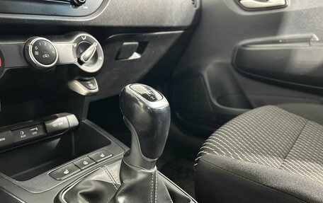 KIA Rio IV, 2018 год, 1 135 000 рублей, 19 фотография