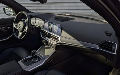 BMW 3 серия, 2020 год, 3 950 000 рублей, 18 фотография