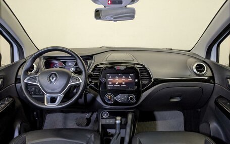 Renault Kaptur I рестайлинг, 2021 год, 1 650 000 рублей, 13 фотография