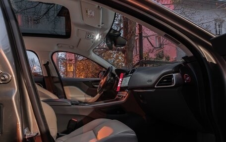 Jaguar F-Pace, 2016 год, 2 500 000 рублей, 13 фотография