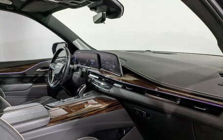 Cadillac Escalade V, 2022 год, 11 500 000 рублей, 16 фотография