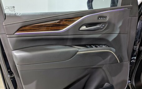 Cadillac Escalade V, 2022 год, 11 500 000 рублей, 28 фотография