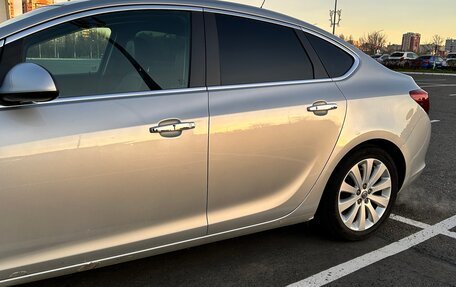 Opel Astra J, 2012 год, 700 000 рублей, 3 фотография