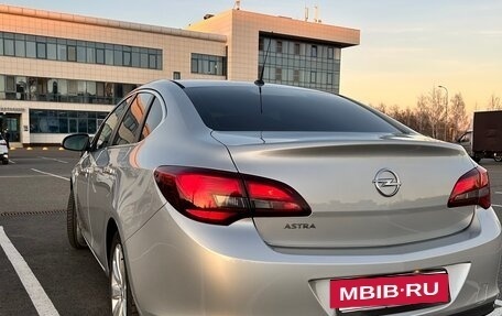 Opel Astra J, 2012 год, 700 000 рублей, 6 фотография