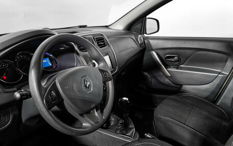 Renault Sandero II рестайлинг, 2016 год, 949 000 рублей, 9 фотография