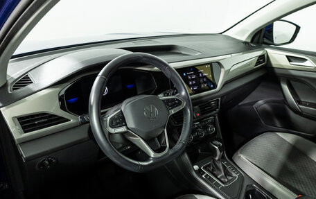 Volkswagen Taos, 2021 год, 2 590 000 рублей, 11 фотография