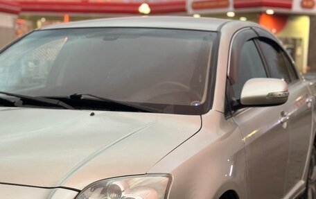 Toyota Avensis III рестайлинг, 2007 год, 900 000 рублей, 1 фотография