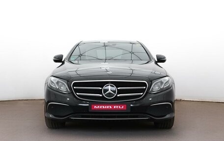 Mercedes-Benz E-Класс, 2020 год, 4 449 000 рублей, 1 фотография