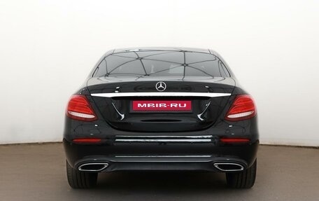 Mercedes-Benz E-Класс, 2020 год, 4 449 000 рублей, 4 фотография