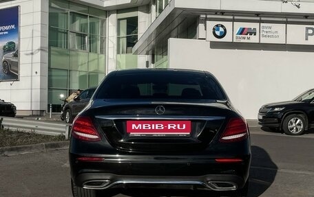 Mercedes-Benz E-Класс, 2018 год, 3 395 000 рублей, 6 фотография