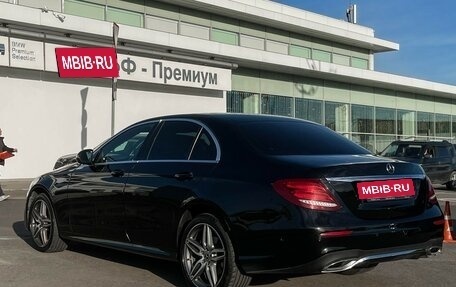 Mercedes-Benz E-Класс, 2018 год, 3 395 000 рублей, 7 фотография