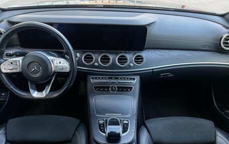 Mercedes-Benz E-Класс, 2018 год, 3 395 000 рублей, 12 фотография