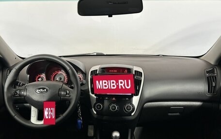 KIA cee'd I рестайлинг, 2010 год, 700 000 рублей, 18 фотография