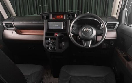 Toyota Roomy I, 2017 год, 849 000 рублей, 6 фотография