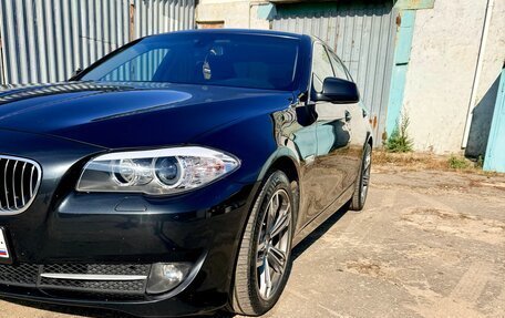BMW 5 серия, 2010 год, 1 600 000 рублей, 2 фотография