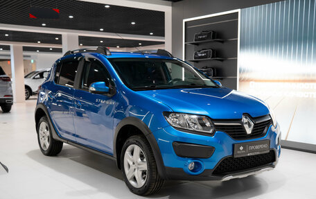 Renault Sandero II рестайлинг, 2018 год, 995 000 рублей, 2 фотография