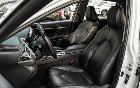 Toyota Camry, 2019 год, 2 970 000 рублей, 10 фотография