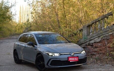 Volkswagen Golf VIII, 2022 год, 2 730 000 рублей, 2 фотография