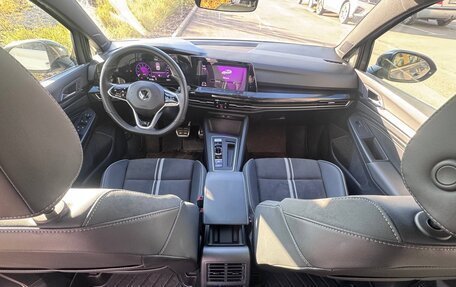 Volkswagen Golf VIII, 2022 год, 2 730 000 рублей, 12 фотография
