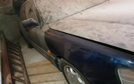 Lexus LS III, 1993 год, 330 000 рублей, 2 фотография