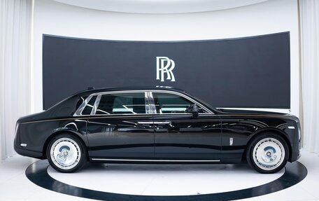 Rolls-Royce Phantom VIII, 2023 год, 48 000 000 рублей, 8 фотография