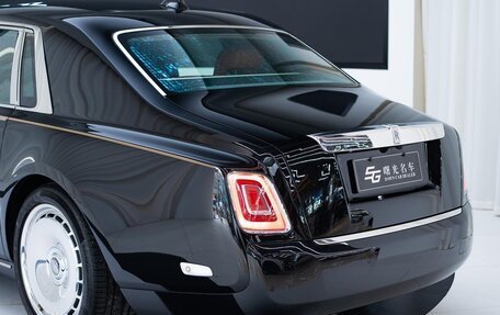 Rolls-Royce Phantom VIII, 2023 год, 48 000 000 рублей, 10 фотография