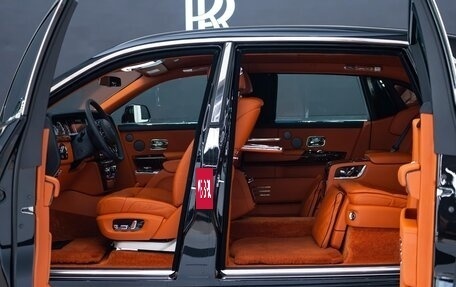 Rolls-Royce Phantom VIII, 2023 год, 48 000 000 рублей, 18 фотография
