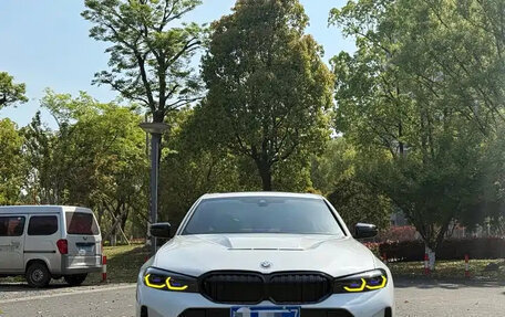 BMW 3 серия, 2023 год, 2 806 555 рублей, 2 фотография