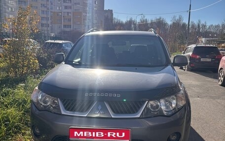 Mitsubishi Outlander III рестайлинг 3, 2007 год, 826 000 рублей, 1 фотография