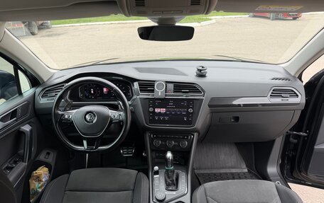 Volkswagen Tiguan II, 2019 год, 2 500 000 рублей, 1 фотография